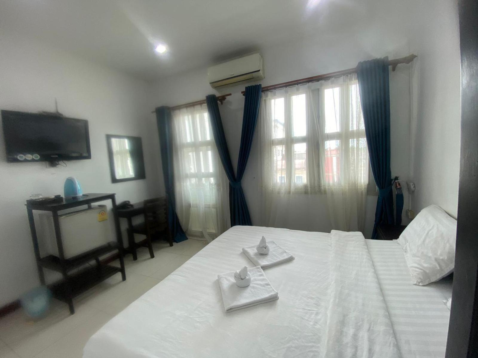 Subinh Hotel And Restaurant Pakse Exteriér fotografie