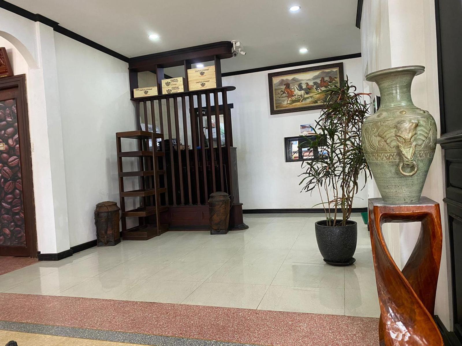 Subinh Hotel And Restaurant Pakse Exteriér fotografie
